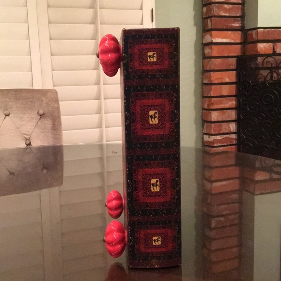 Catchall - Picture 6 of 9